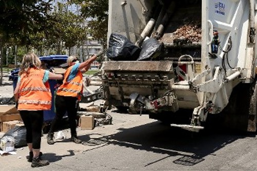 Οι εργαζόμενοι στους δήμους έχουν δικαίωμα να επιστρέφουν σώοι από τη δουλειά στα σπίτια τους