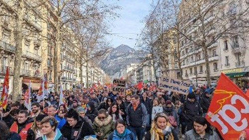 Γκρενόμπλ