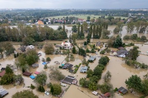 Πλημμυρισμένη περιοχή στην τσεχική πόλη Οστάβα στη Μοραβία