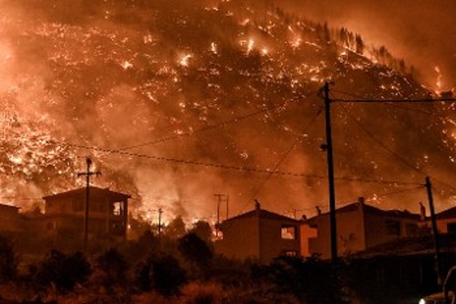 Κόρινθος, Σεπτέμβρης μήνας, χωρίς «ακραία καιρικά φαινόμενα» και χωρίς άλλη μεγάλη πυρκαγιά την ίδια μέρα...