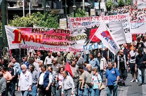 Από προηγούμενη πρωτομαγιάτικη συγκέντρωση του ΠΑΜΕ στον Πειραιά