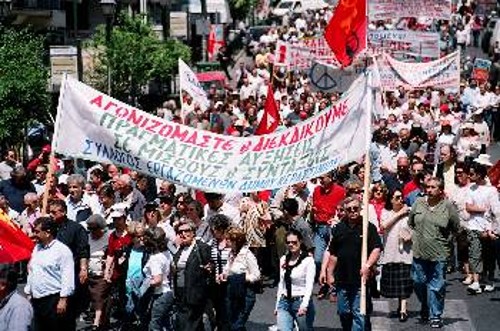 Με μπροστάρη το ΠΑΜΕ, οι εργαζόμενοι του Πειραιά κατεβαίνουν ξανά στους δρόμους στις 6 του Οκτώβρη