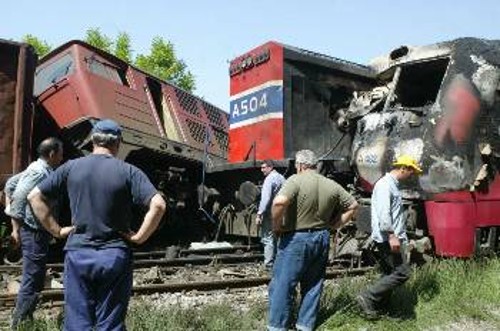 Στο ίδιο σημείο που έγινε η σύγκρουση, πριν ένα μήνα είχε εκτροχιαστεί αμαξοστοιχία...