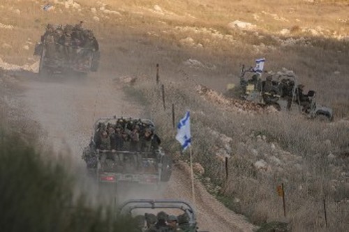 Ισραηλινές στρατιωτικές δυνάμεις επεκτείνουν την κατοχή συριακών εδαφών