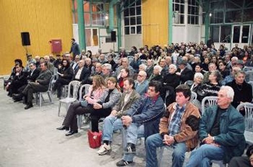 Πλήθος κόσμου παραβρέθηκε στη χτεσινή εκδήλωση και συμμετείχε στη συζήτηση.