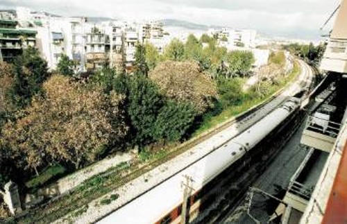 Η ΕΡΓΟΣΕ συνεχίζει το καταστροφικό της έργο, κόβοντας και τα τελευταία δέντρα στα Σεπόλια, παρά την απόφαση αναστολής των έργων από το ΣτΕ