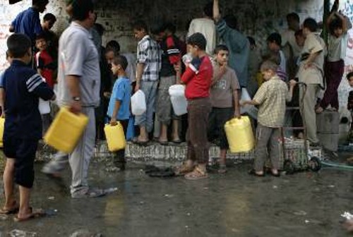 Καθημερινή εικόνα στις πυρπολημένες παλαιστινιακές πόλεις