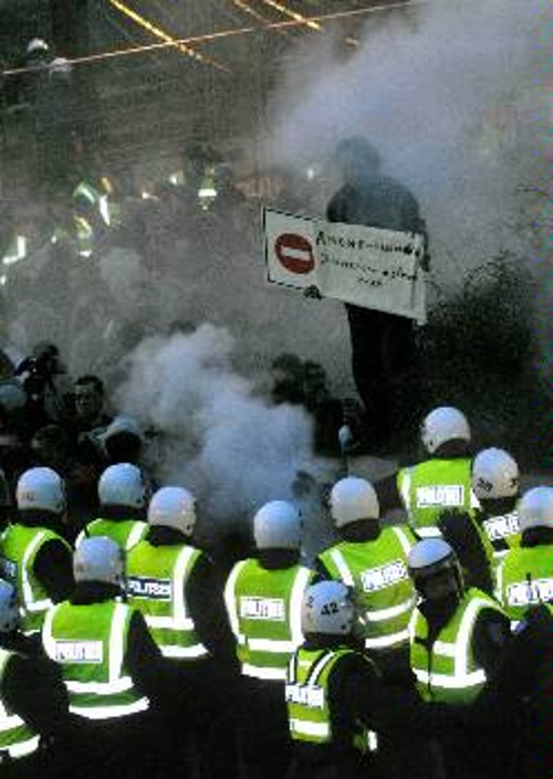 Οι δυνάμεις καταστολής της Εσθονίας έπνιξαν στο αίμα και στα δακρυγόνα τους διαδηλωτές, χτες τα ξημερώματα