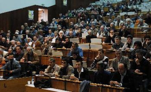 Από παλιότερη Γενική Συνέλευση του Συνδικάτου Οικοδόμων Αθήνας