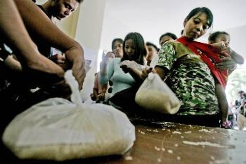 Ο υποσιτισμός θερίζει στην Ινδονησία