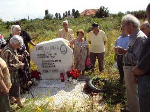 Από επίσκεψη - προσκύνημα που διοργάνωσε η ΠΕΑΕΑ - ΔΣΕ στο «Λάκκο της Φλώρινας» τον περασμένο Ιούλη