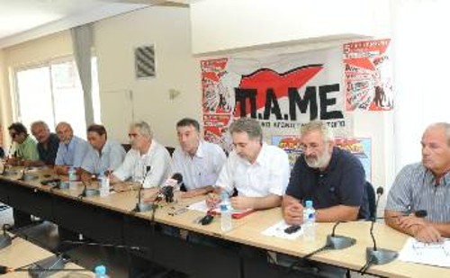 Στιγμιότυπο από τη χτεσινή συνέντευξη Τύπου