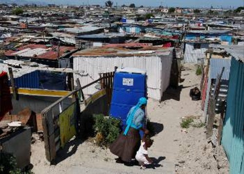 Δραματικές οι συνθήκες ζωής στις νοτιοαφρικανικές παραγκουπόλεις
