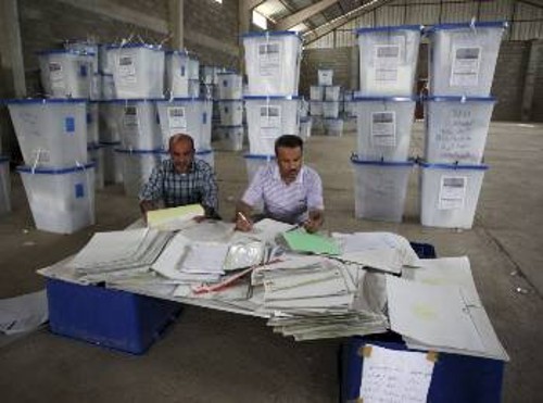 Η καταμέτρηση των ψήφων των ψευδεπίγραφων εκλογών συνεχίζεται