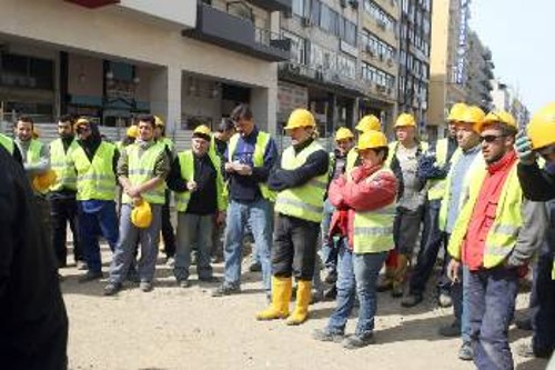 Στιγμιότυπο από την κουβέντα στο εργοτάξιο