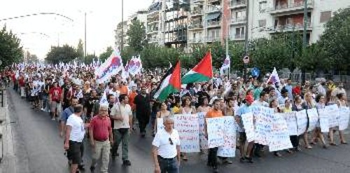 Από τη χτεσινή συγκέντρωση και πορεία