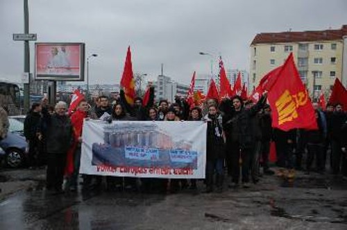 Αντιπροσωπεία του ΚΚΕ σε πρόσφατη διαδήλωση στο Βερολίνο, προς τιμήν των Λούξεμπουργκ - Λίμπκνεχτ