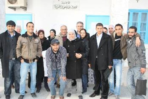Ο ΓΓ της ΠΣΟ με απεργούς κλωστοϋφαντουργούς στην Τυνησία