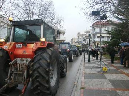 Από τη χτεσινή κινητοποίηση των αγροτών στα Φάρσαλα