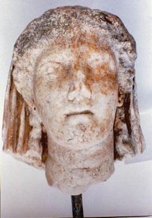 Κεφαλή του λατρευτικού αγάλματος της Δήμητρας (Μουσείο Δίου), που θα εκτεθεί στο Βερολίνο