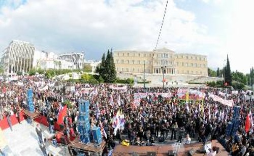 Αποψη της Αμαλίας, ψηλά από την εξέδρα