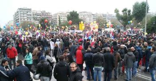 Από τη μαζική συγκέντρωση στο Αγαλμα Βενιζέλου