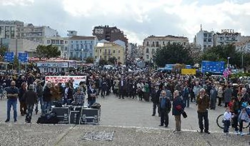 Στιγμιότυπο από τη συγκέντρωση του Σαββάτου