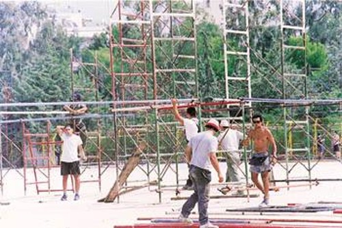 Εθελοντές στη δουλιά και την πάλη για άλλη κοινωνία