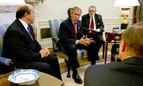 Από τη συνάντηση του Μπους με τη ρωσική αντιπροσωπεία