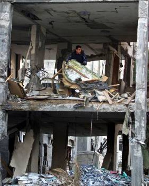 Ερείπια αφήνουν πίσω τους οι Ισραηλινοί στρατιώτες