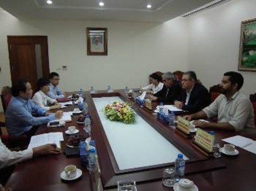 Η συνάντηση με την Επιτροπή Οικονομικών Υποθέσεων της ΚΕ του ΚΚ Βιετνάμ