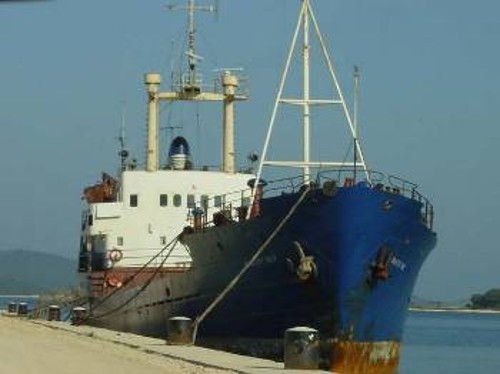 Το πλοίο «BALTIK SKY» που μετέφερε 680 τόνους εκρηκτικά, εντοπίστηκε και ακινητοποιήθηκε στις δυτικές ακτές της Αιτωλοακαρνανίας