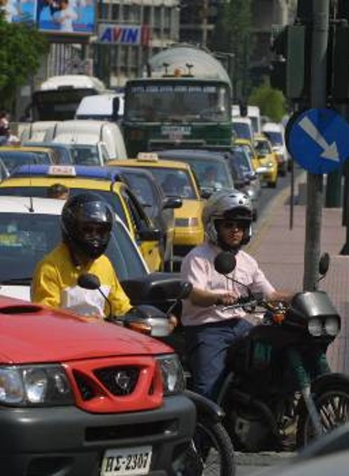 Με ιώβεια υπομονή πρέπει να οπλιστούν οι οδηγοί που θα κινούνται στο Λεκανοπέδιο έως τις 31 Αυγούστου