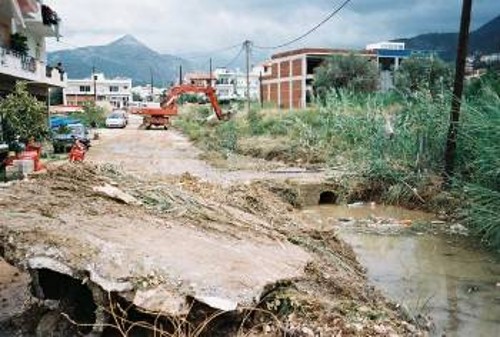 Στιγμιότυπυ από τις πρόσφατες καταστροφές από την κακοκαιρία στην πόλη της Ηγουμενίτσας