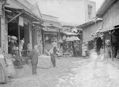 «Δρόμος στην κεντρική αγορά». 1913