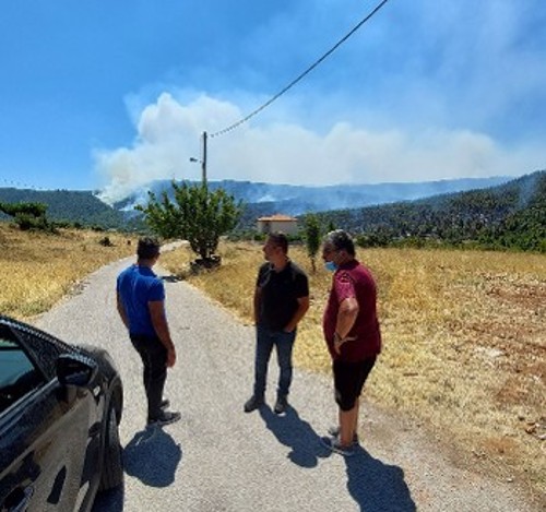 Το κλιμάκιο του ΚΚΕ στην περιοχή όπου σημειώνεται άλλη μια οικολογική καταστροφή