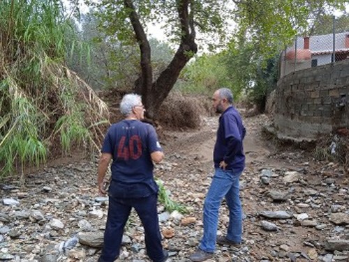 Στα Νέα Στύρα, στο σημείο όπου υπερχείλισε ο χείμαρρος