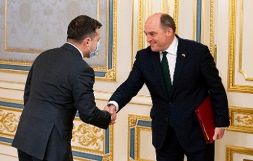 Από τη συνάντηση του Ουκρανού προέδρου με τον Βρετανό υπουργό Αμυνας