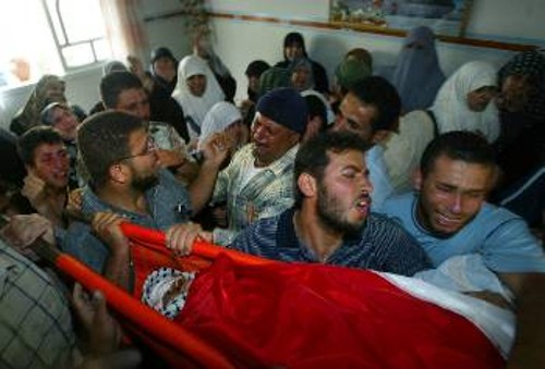 Κηδεία δεκατετράχρονου Παλαιστινίου, θύματος του ισραηλινού στρατού