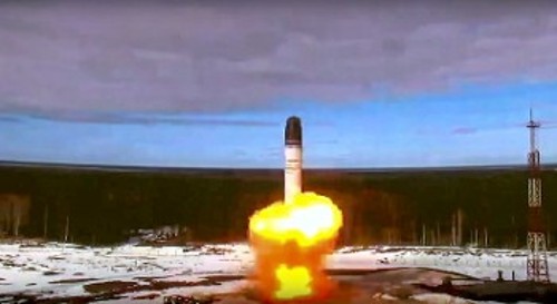 Από την πρώτη εκτόξευση του ρωσικού διηπειρωτικού βαλλιστικού πυραύλου «Sarmat»