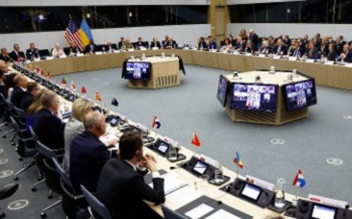 Από τη χτεσινή συνάντηση της «Ομάδας Επαφής για την Ουκρανία», για τον στρατιωτικό συντονισμό κατά της Ρωσίας