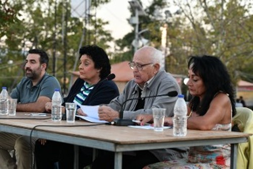 Από τη συζήτηση του Σαββάτου. Νίκος Ζαχαρόπουλος, Λιάνα Κανέλλη και Αραμίς Φουέντε Ερνάντες, πρέσβης της Κούβας