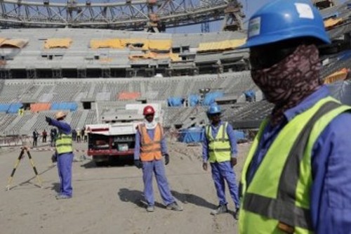 Πάνω από 6.500 εργάτες δεν ξαναείδαν το φως της μέρας στα «μουντιαλικά» εργοτάξια - κάτεργα του Κατάρ