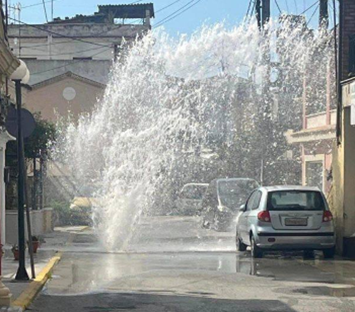 Από πρόσφατη βλάβη στο υποσυντηρημένο δίκτυο ύδρευσης της Κέρκυρας