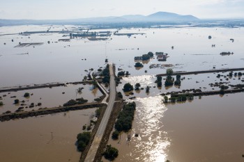 Μεγάλες καταστροφές σαν αυτές της Θεσσαλίας, περνάνε πλέον από τον «κόφτη» της ΕΕ και των αστικών κυβερνήσεων