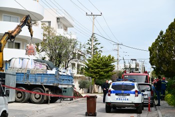 Βούλα: Ο γερανός όπου βρήκε τραγικό θάνατο ο νεαρός εργάτης